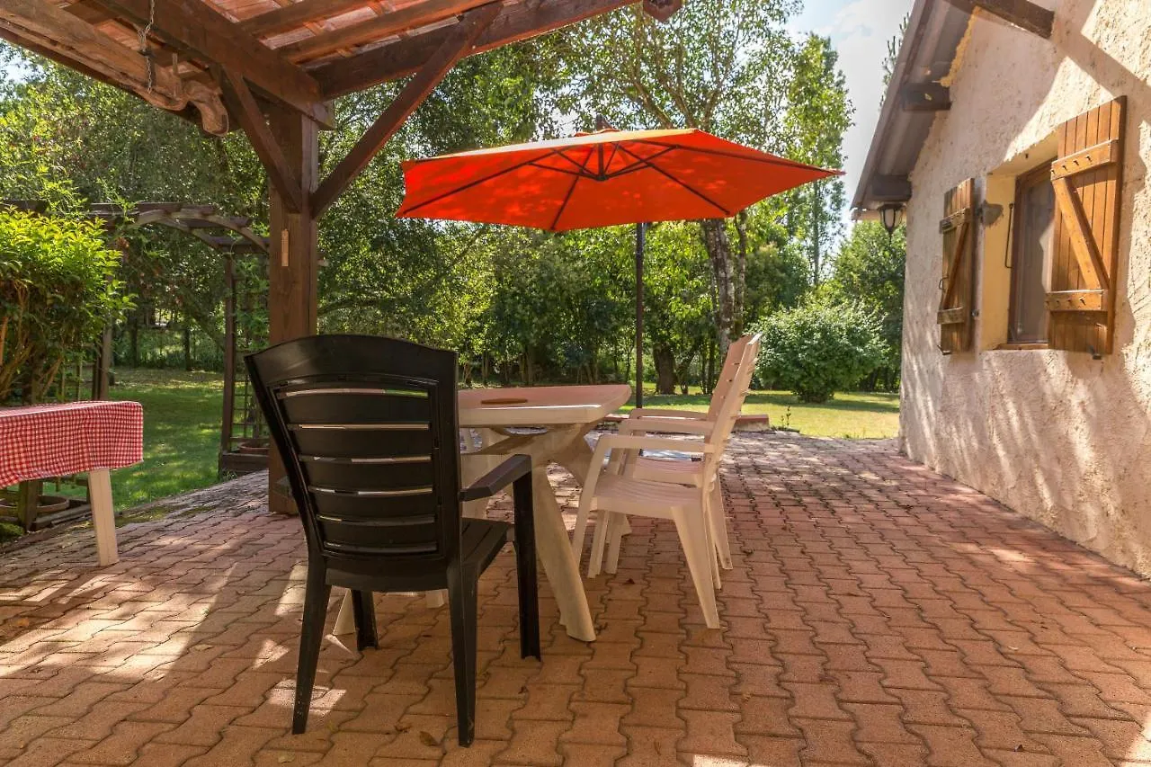 Holiday home Peyrouteau, Gite Bucolique. Demu